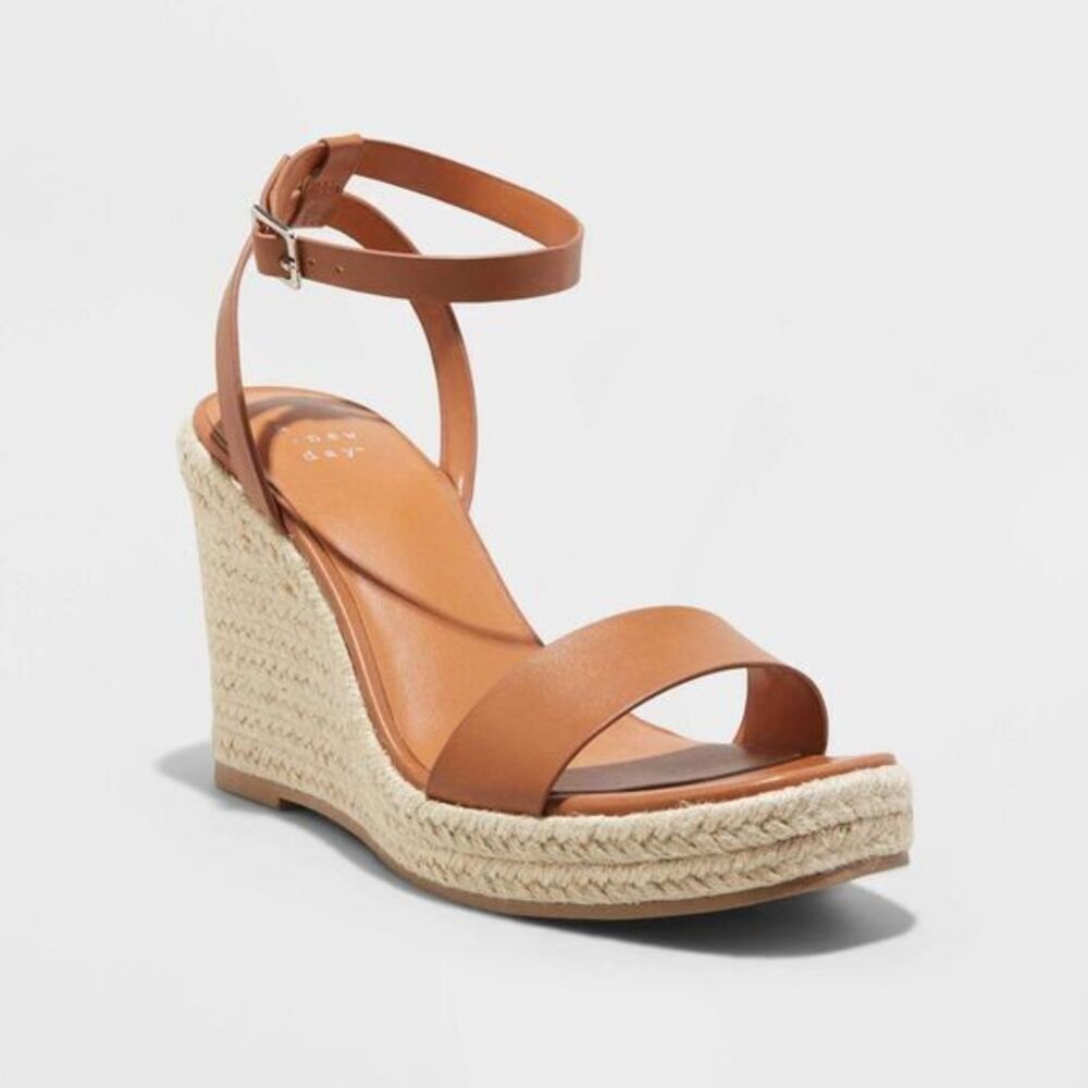 A New Day Woman's Espadrilles Wedge Tina 4"Sandal in Cognac size 9.5